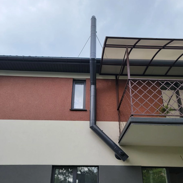 Пофарбований димохід для каміна Пофарбований димохід для каміна