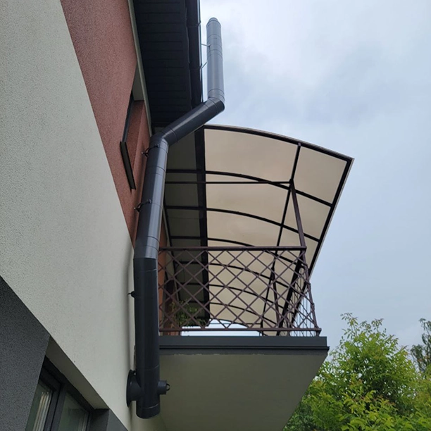 Обхід балкона і звису даху за допомогою колін 45° Обхід балкона і звису даху за допомогою колін 45°